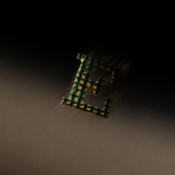 BRILLIANT BROOCH PIN